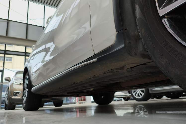 Used Mercedes-Benz GLC 2020 Facelift GLC 300 L 4MATIC Dynamic Edition