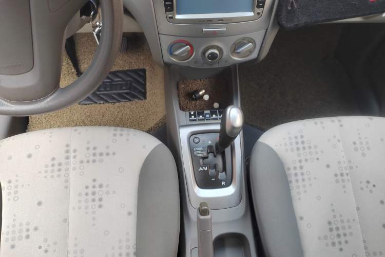 Used Chevrolet Sail 2013 Hatchback 1.2L AMT Ideal Edition
