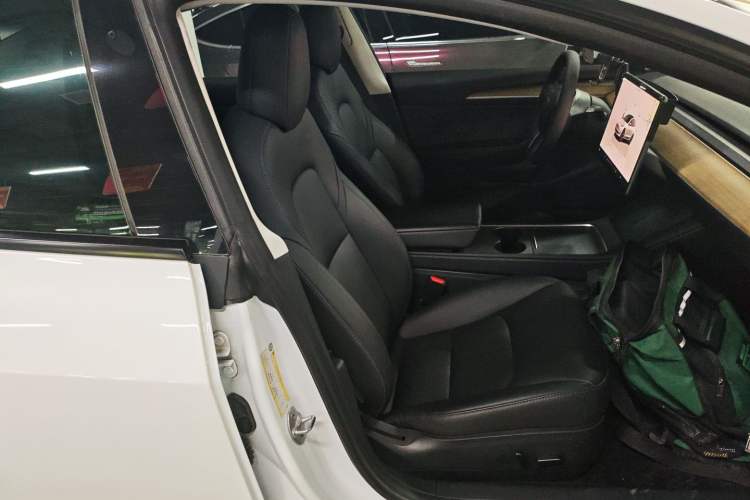 Used Tesla Model 3 2022 Rear-Wheel-Drive Version
