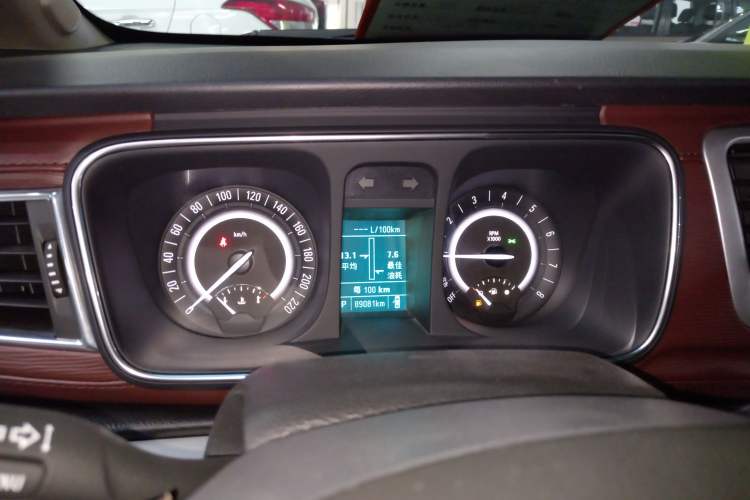 Used Buick GL8 2018 28T Luxury Model China VI Standard
