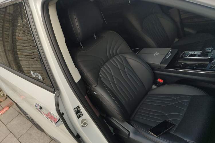 Used GAC Trumpchi M8 2024 Master Series 400T Prestige Edition
