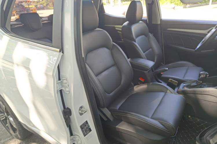 Used MG ZS 2018 1.5L Automatic Luxury Edition China V Standard
