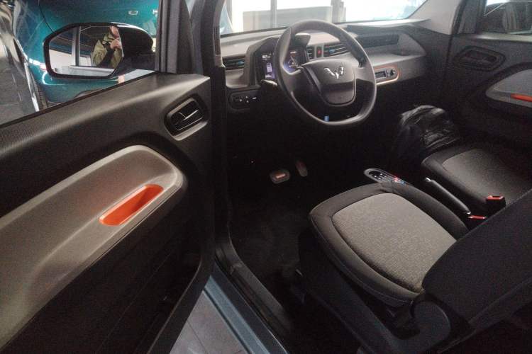 Used Wuling Hongguang MINIEV 2020 Enjoyment Model Lithium Iron Phosphate
