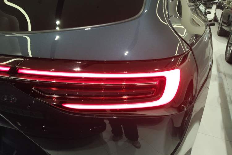 Used Hima AITO M7 2024 1.5T Intelligent Drive 4WD Ultra Version 5 Seats
