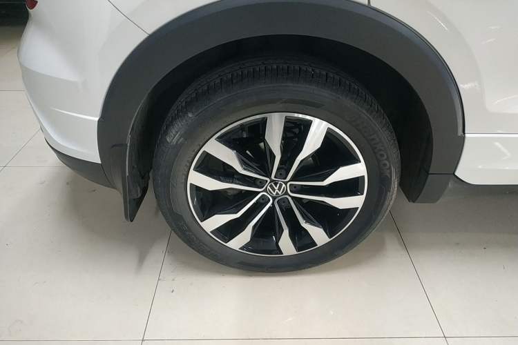 Used Volkswagen Tacqua 2021 280TSI DSG R-Line Smart Connectivity Version