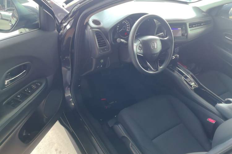 Used Honda Vezel 2015 1.5L CVT two-wheel drive Comfort trim
