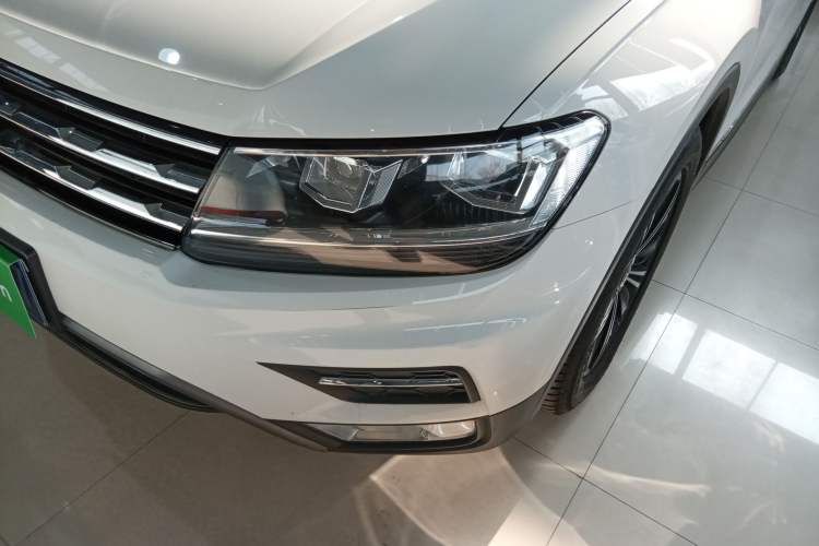 Used Volkswagen Tiguan L 2021 330TSI Automatic Two-Wheel Drive Smart Edition
