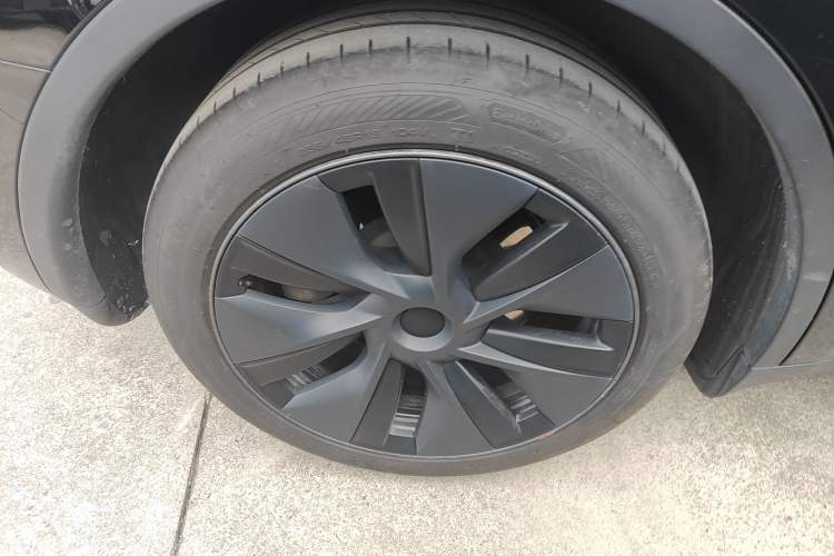 Used Tesla Model Y 2023 Rear-Wheel-Drive Version