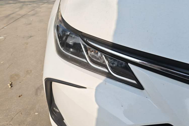 Used Toyota Corolla 2022 Dual-Motor 1.8L E-CVT Pioneer Edition
