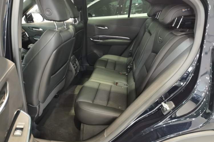 Used Cadillac XT4 2021 28T Two-Wheel Drive Tech Edition
