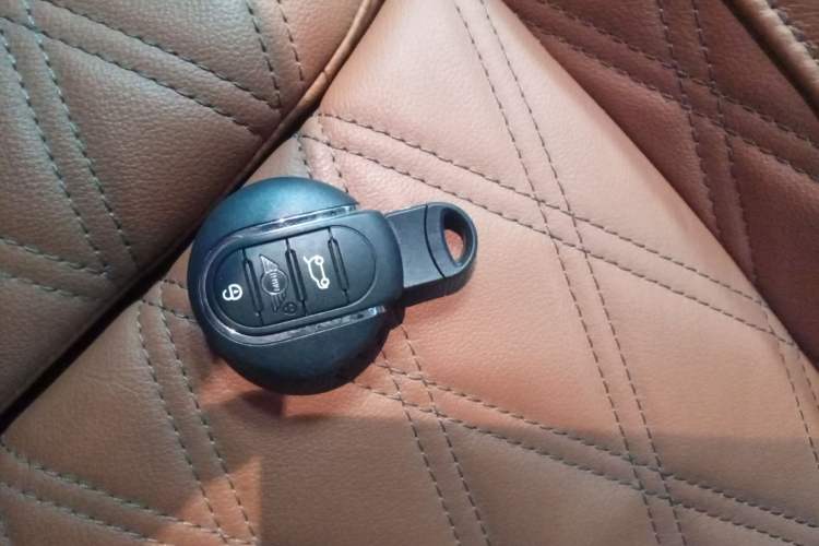 Used  Clubman 2021 1.5T COOPER Connoisseur
