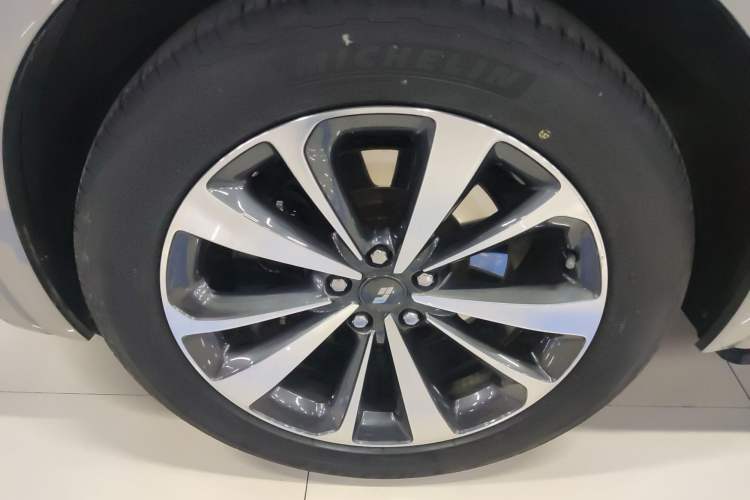 Used Li Auto ONE 2020 Extended-Range 6-Seater Version
