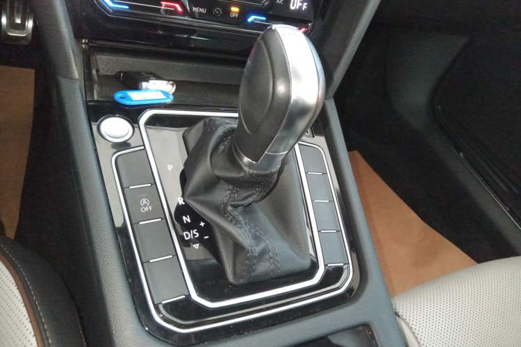 Used Volkswagen Magotan 2023 2 Million Units Commemorative Edition 330TSI DSG Luxury Version