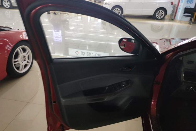 Used Ford Escort 2015 1.5L Manual Fashion Edition
