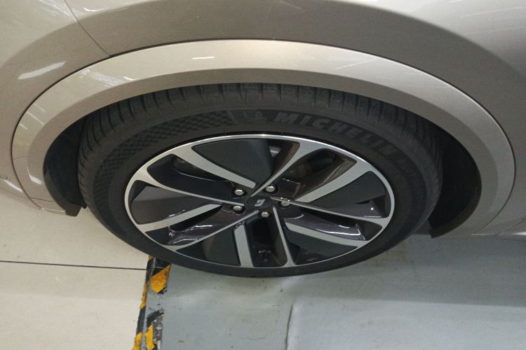 Used Li Auto L8 2024 Ultra Model