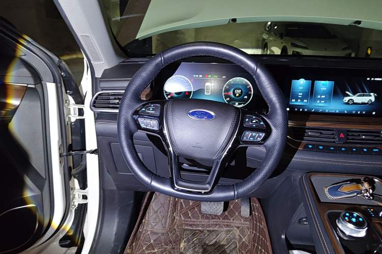 Used Ford Equator 2021 EcoBoost 225 Premier PLUS 7-Seater
