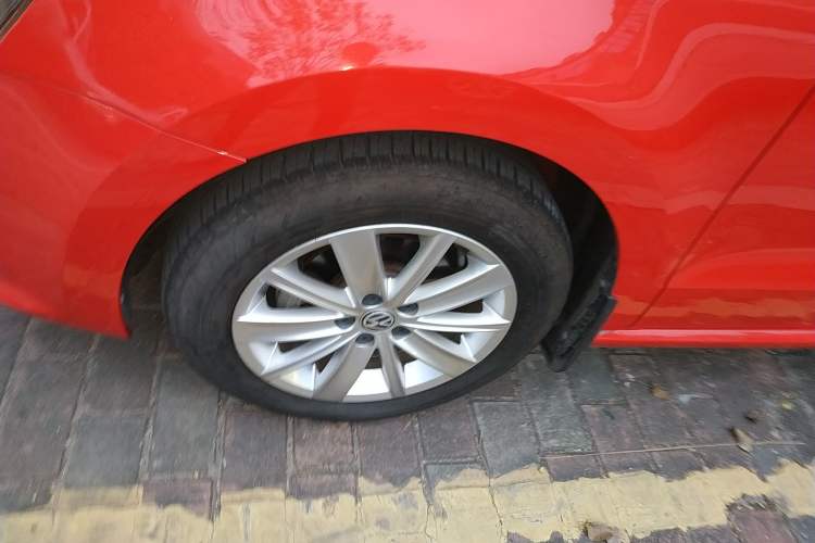 Used Volkswagen Polo 2014 1.6L Automatic Comfort Edition
