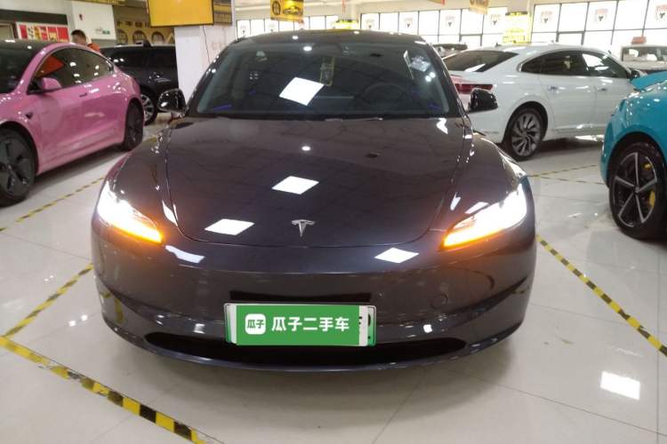 Used Tesla Model 3 2023 Rear-Wheel-Drive Version
