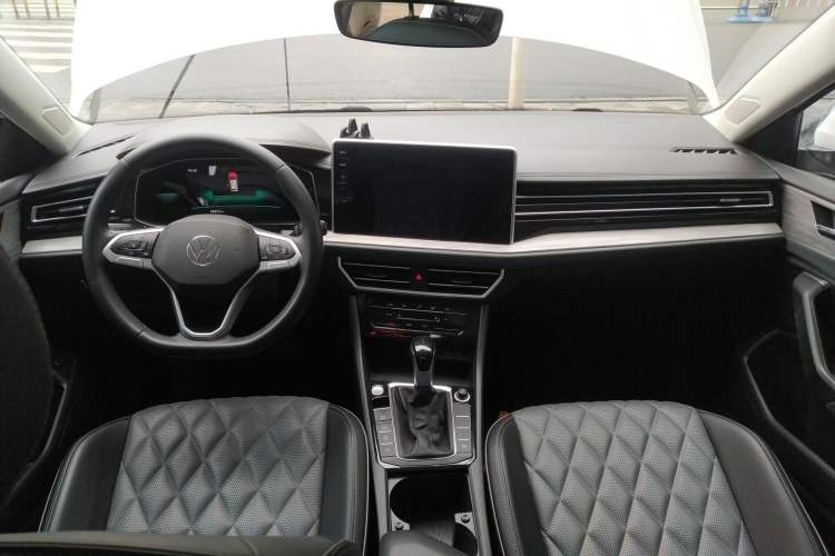 Used Volkswagen Sagitar 2023 200TSI DSG Excellence Edition
