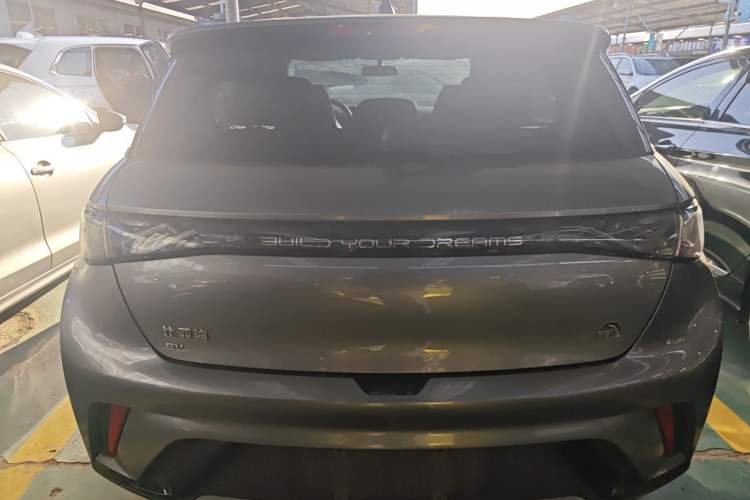 Used BYD Dolphin 2023 420 km Fashion Edition
