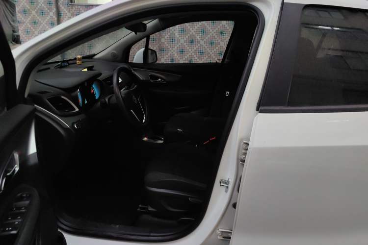 Used Buick Encore 2014 1.4T Automatic Two-Wheel Drive Urban Elite Model
