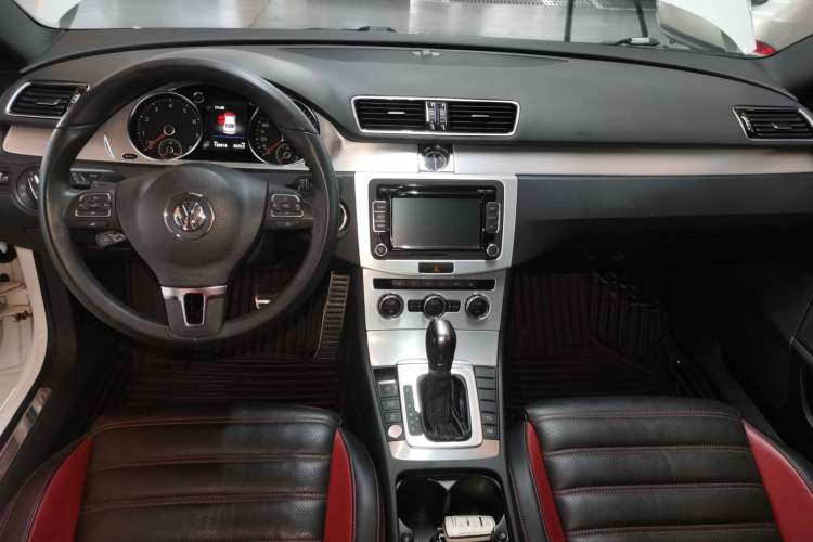 Used Volkswagen FAW-Volkswagen CC 2016 1.8TSI Luxury Model
