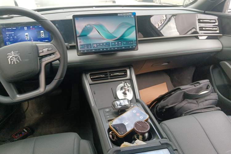 Used BYD Qin L 2025 DM-i Smart Drive 80KM Leading Model