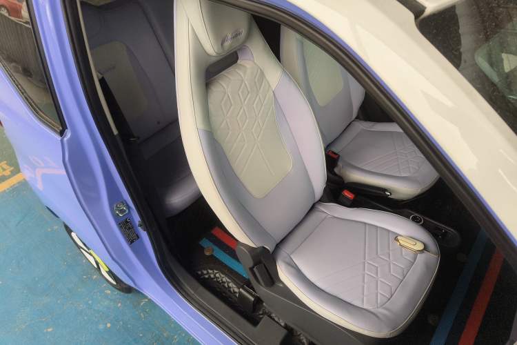 Used Wuling Hongguang MINIEV 2022 Macaron Colorful Edition Lithium-Ion Battery
