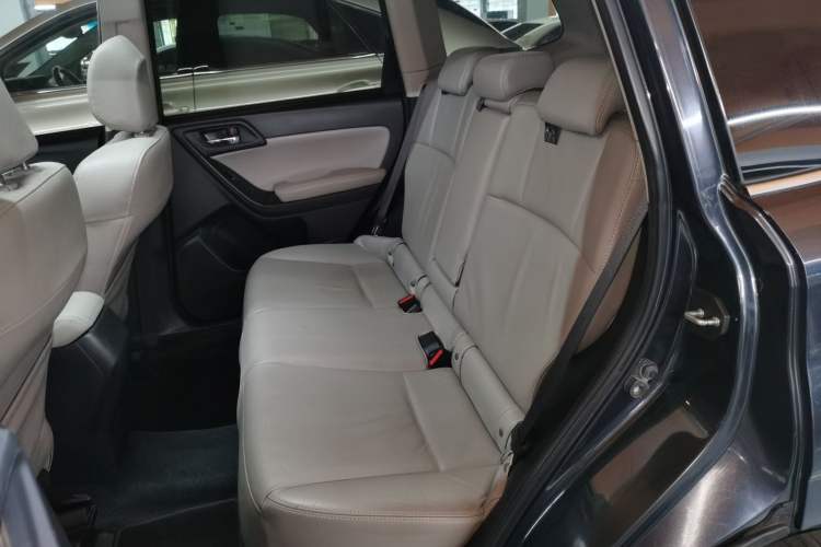 Used Subaru Forester 2013 2.5i Automatic Luxury Edition
