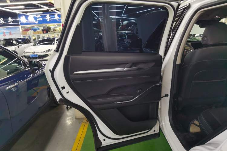 Used Haval H6 New Energy 2023 DHT-PHEV 55KM Enjoyment Edition
