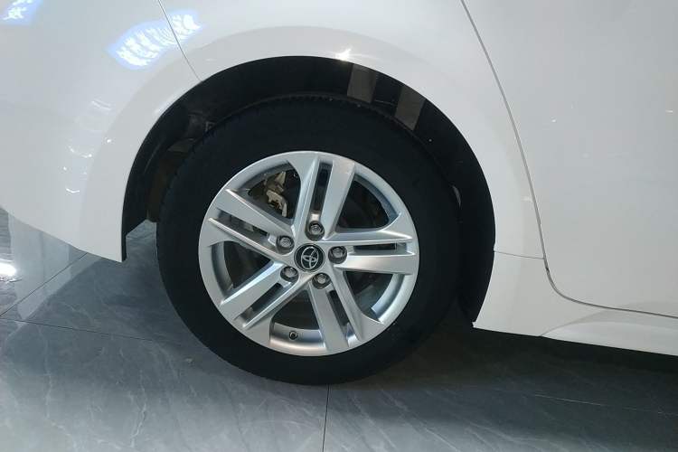 Used Toyota Levin 2022 Facelift TNGA 1.5L CVT Progressive Edition
