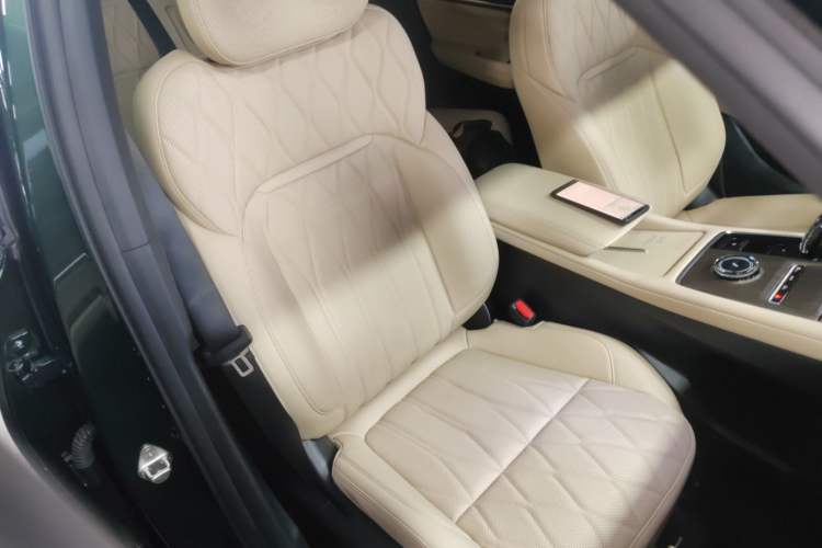 Used Geely Auto Monjaro L 2025 Dongfang Yao 2.0TD Automatic All-Wheel-Drive Wangyue Edition