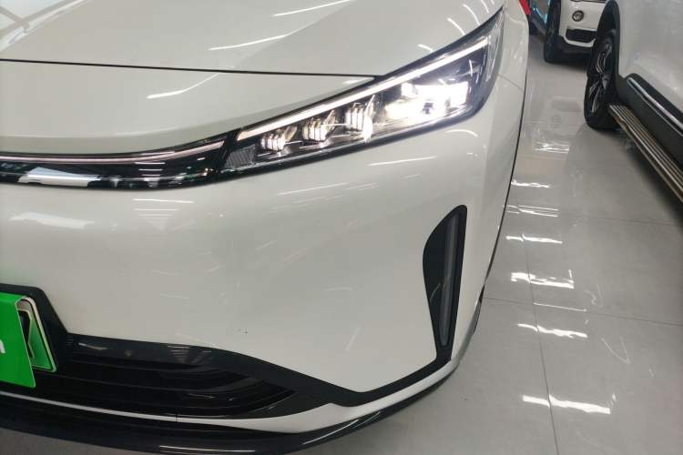 Used Roewe D5X DMH 2024 135 Tech Edition