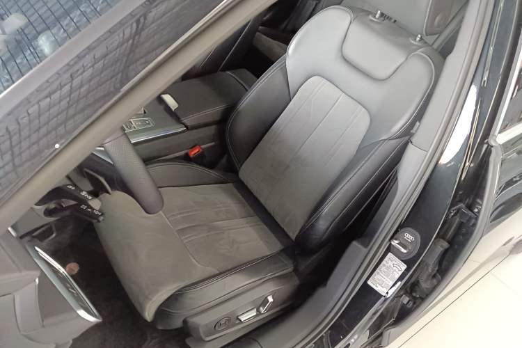 Used Audi A6L 2024 45 TFSI Prestige Dynamic Edition
