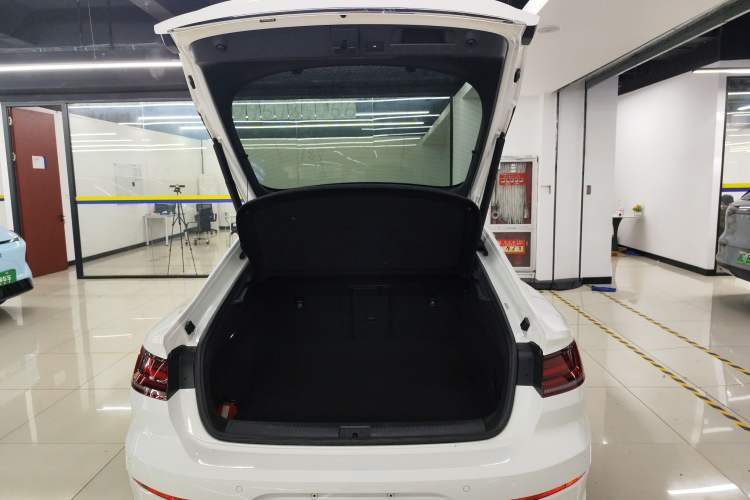 Used Volkswagen FAW-Volkswagen CC 2020 330TSI Glamour Edition China VI Standard
