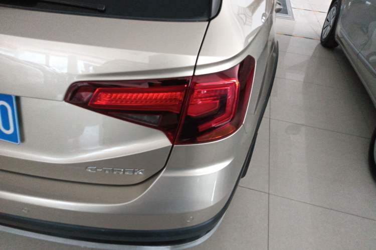 Used Volkswagen C-TREK 2018 1.5L Automatic Comfort Model
