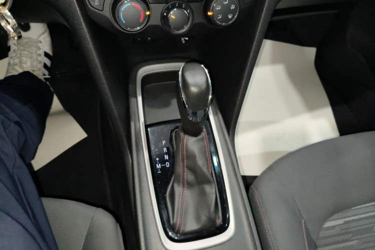 Used Chevrolet Monza 2019 Redline 320T Dual-Clutch Joyful Edition China VI Standard
