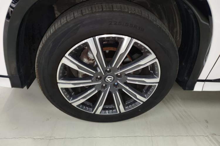 Used Changan CS75 PLUS 2024 3rd Generation Champion Edition 1.5T Intelligent Drive Dynamic Model
