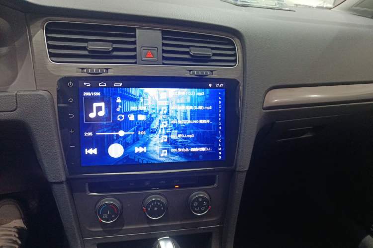 Used Volkswagen Golf 2016 1.6L Automatic Fashion Model