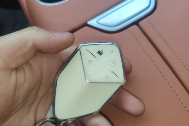 Used Deepal S07 2023 200Max Range-Extended Version
