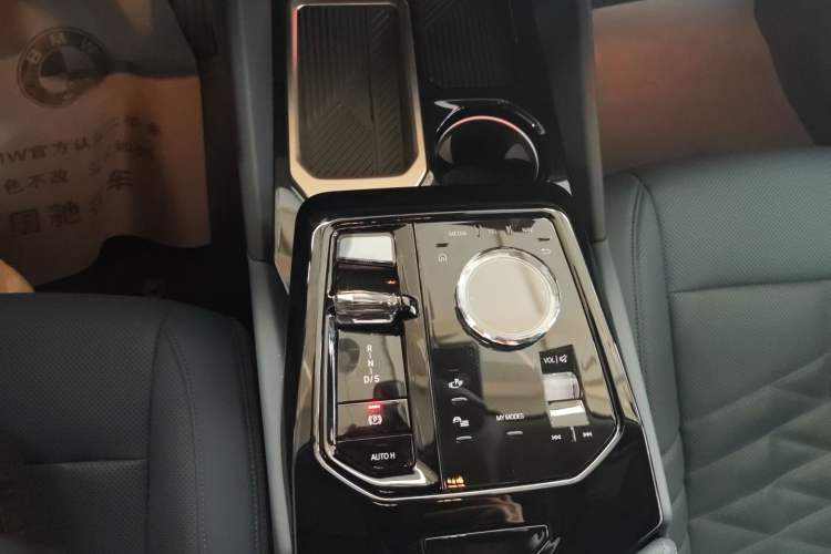 Used BMW 5 Series 2024 530Li Luxury Edition M Sport Package
