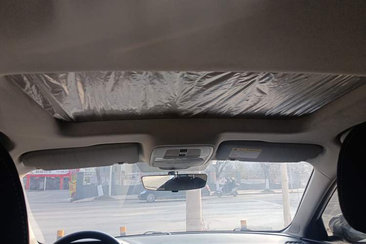 Used Roewe i5 2021 1.5L CVT Platinum Edition
