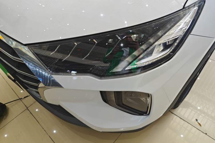 Used Hyundai Tucson 2019 280TGDi Dual-Clutch Two-Wheel Drive Fashion Edition China VI Standard
