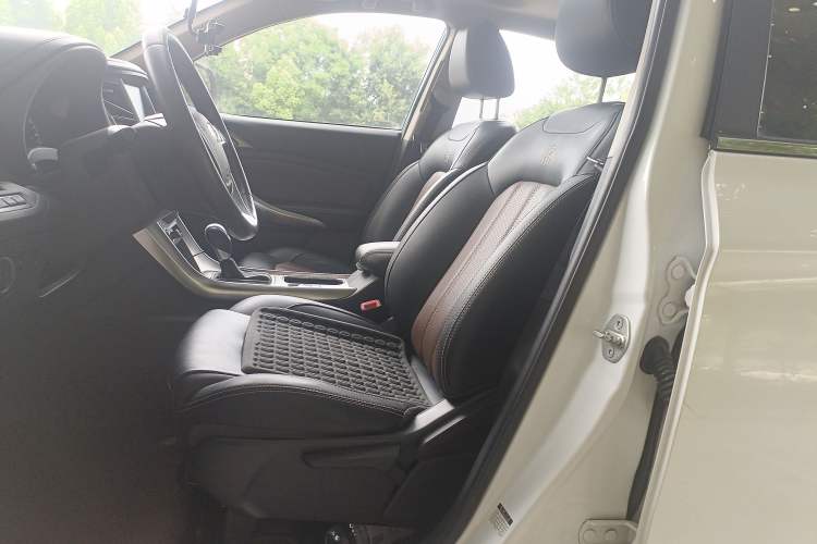 Used BYD Song 2016 GaiShi Edition 1.5TID Automatic Elite Model
