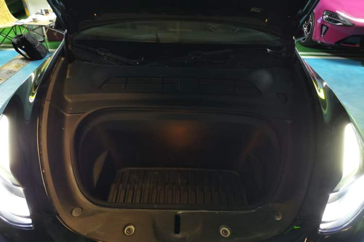 Used Tesla Model Y 2022 Performance High-Performance All-Wheel-Drive Version
