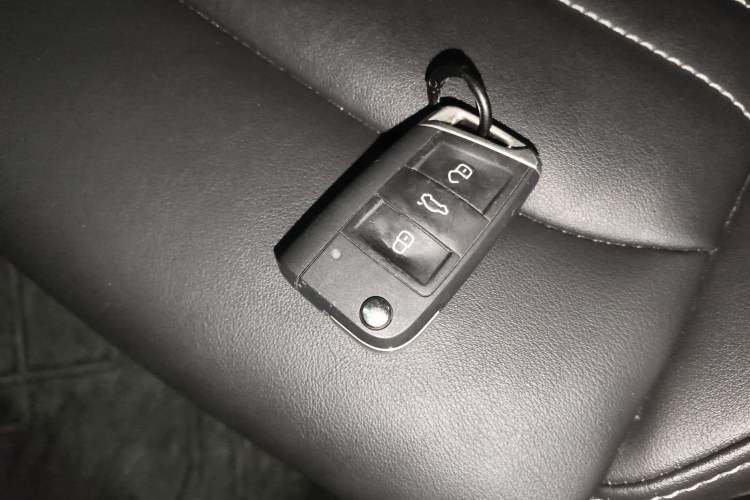 Used Volkswagen Magotan 2025 Zhongxiang Version 280TSI DSG Comfort Edition
