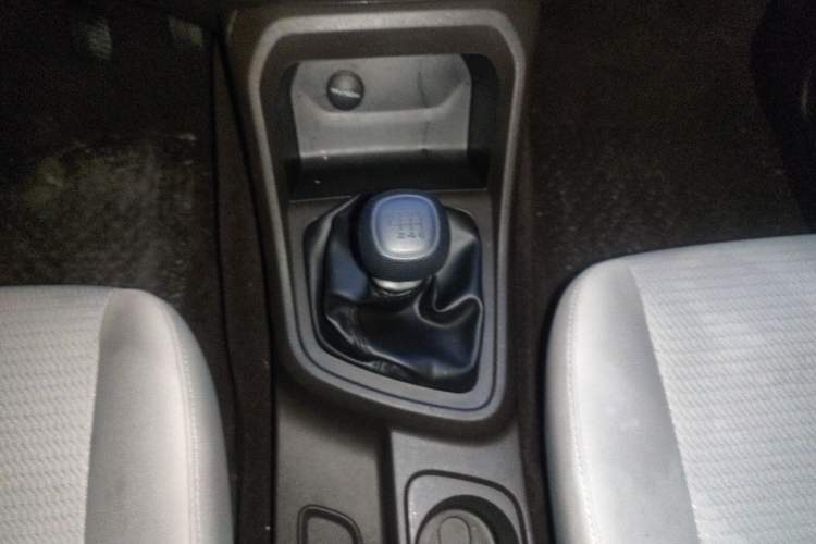 Used Wuling Hongguang V 2022 1.5L Jingqu Edition Electric-Assist LAR
