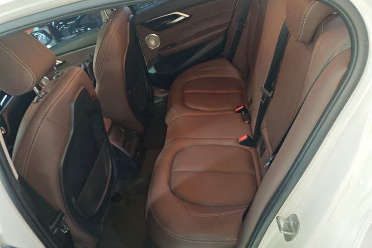 TDK.VehicleDetails.img