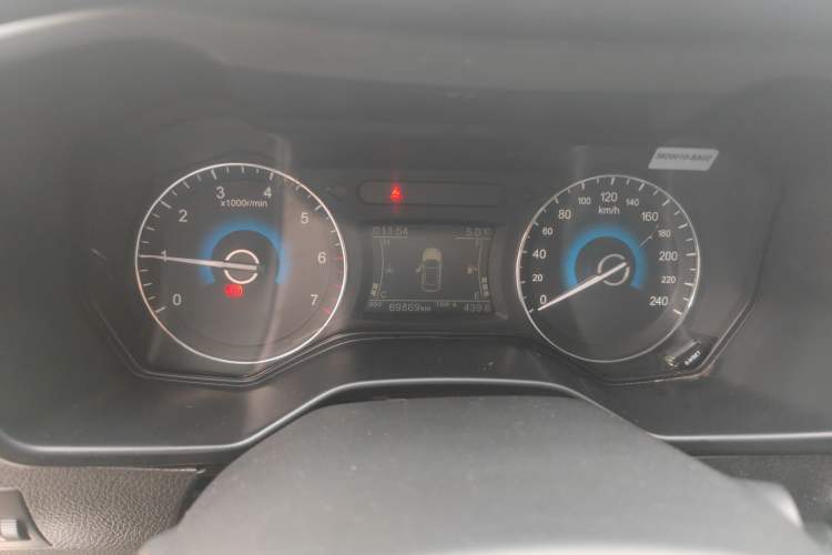 Used Dongfeng Fengon 580 2018 1.8L Manual Comfort Model
