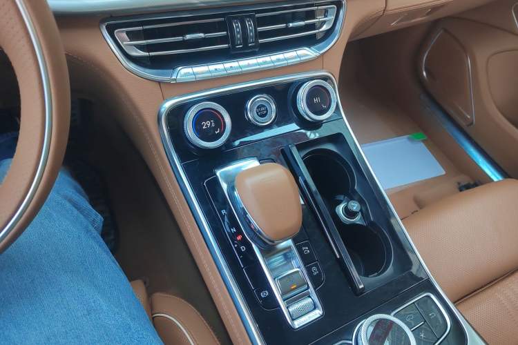 Used Hongqi H9 2020 2.0T Smart Connect Flagship Edition
